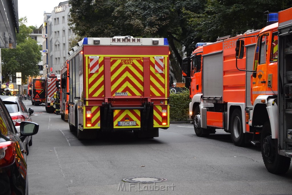 Feuer 2 WDR Koeln Altstadt Nord An der Rechtschule P097.JPG - Miklos Laubert